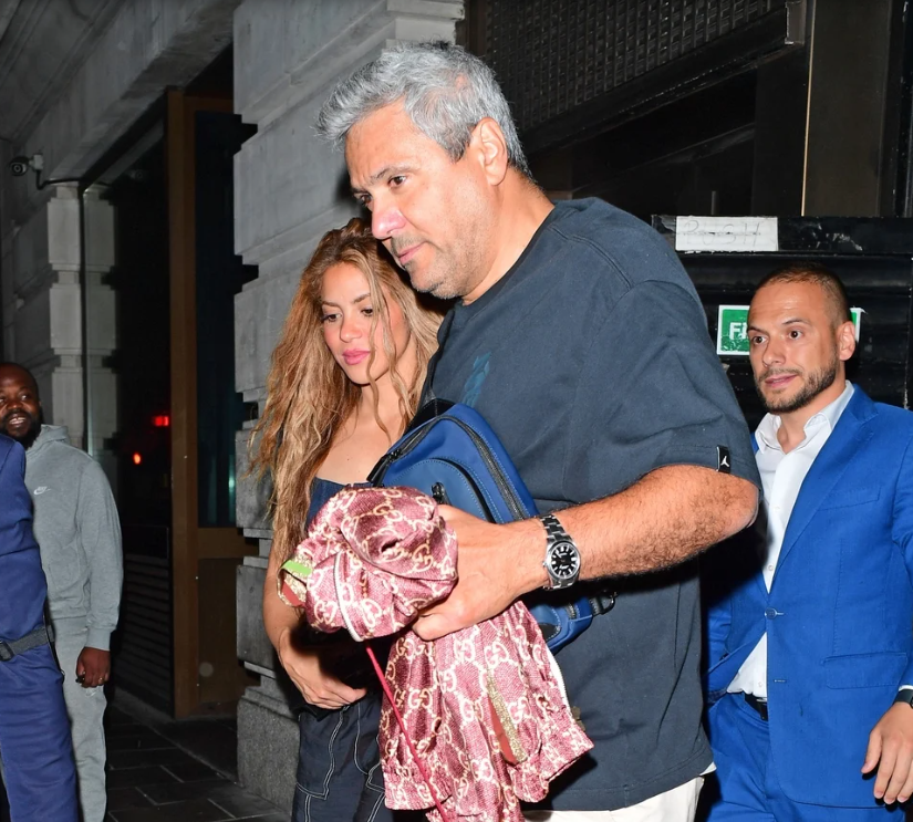 Şakira məşhur basketbolçu ilə görüntüləndi - FOTOLAR